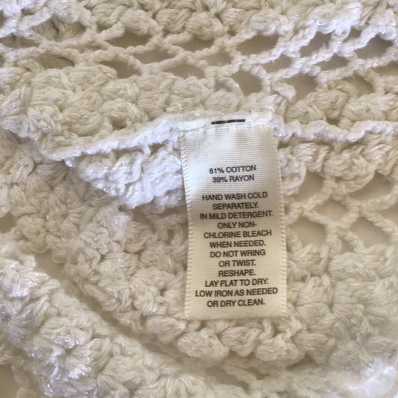 WHITE HOUSE BLACK MARKET WHITE CROCHET CARDIGAN SIZE LARGE - Picture 9 of 10